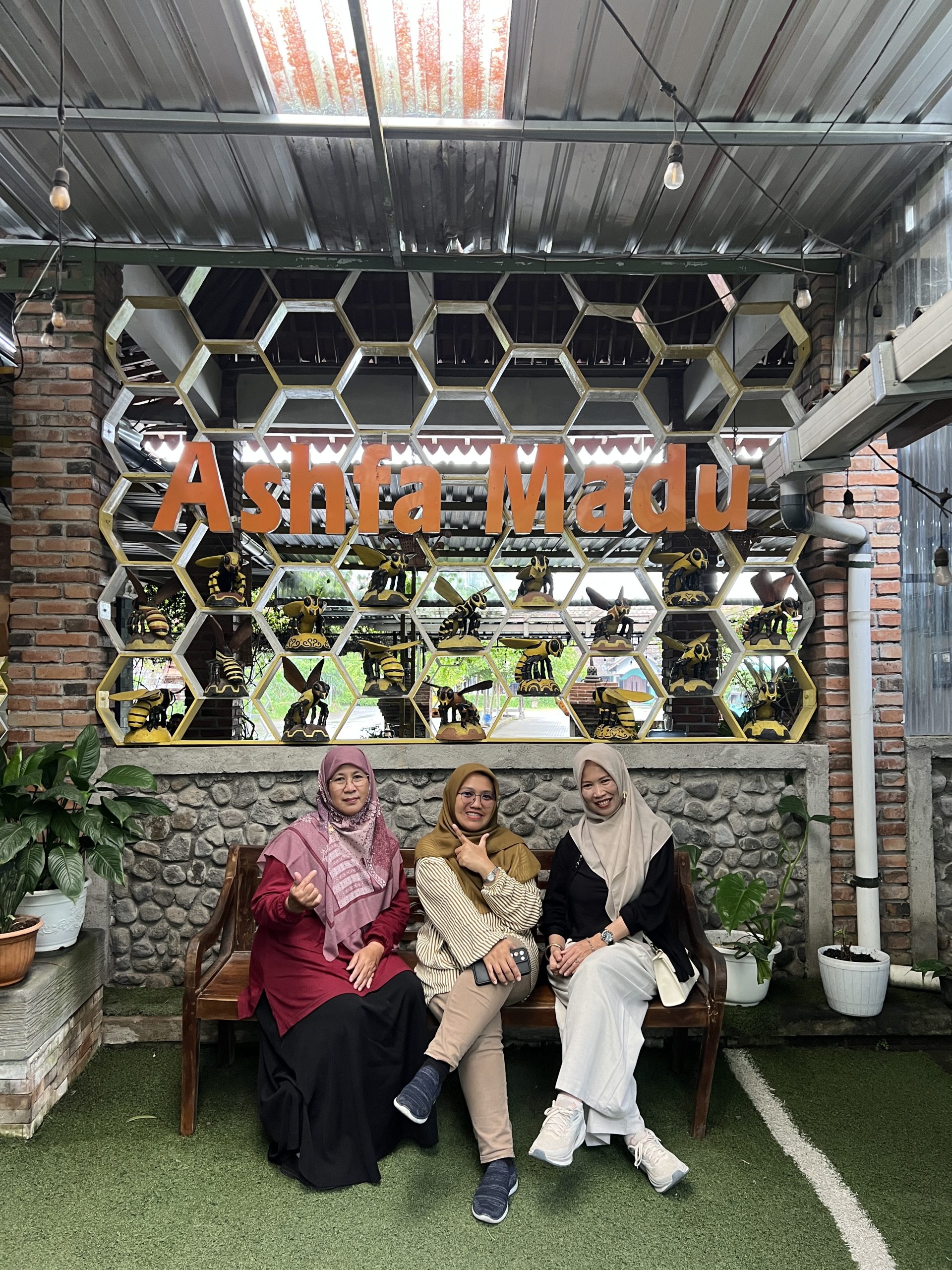 ashfa madu borobudur