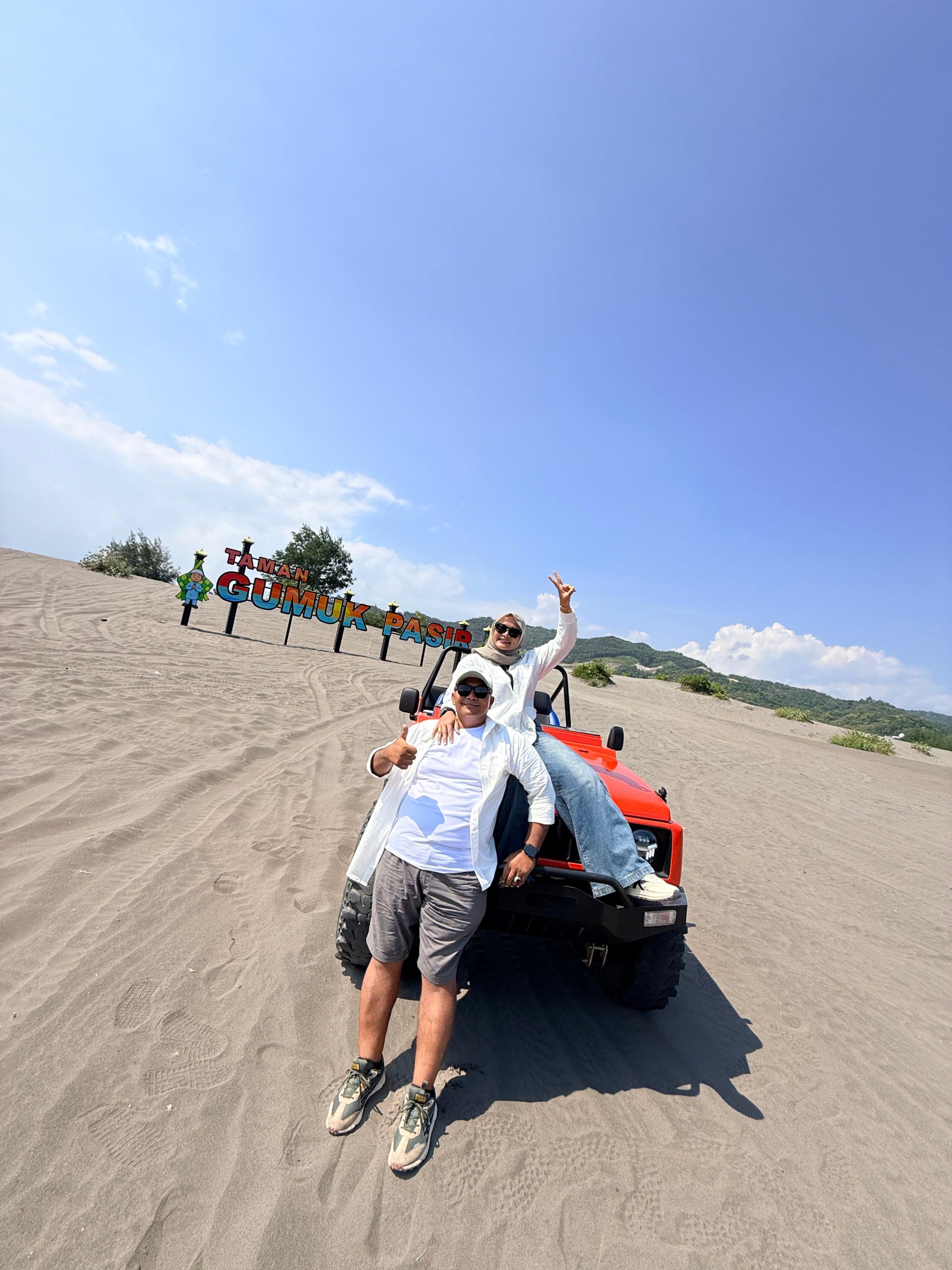 Harga jeep gumuk pasir